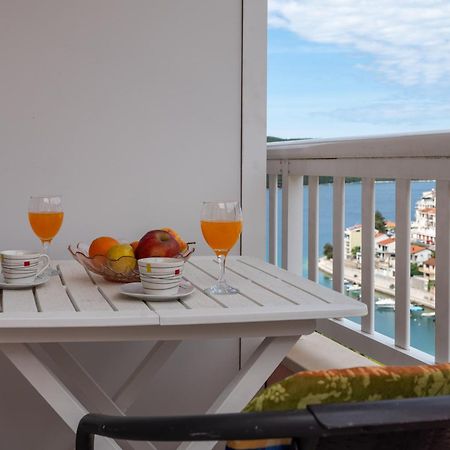 Apartments And Rooms Breeze Neum Esterno foto