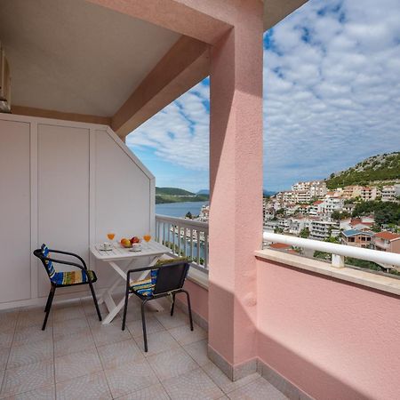 Apartments And Rooms Breeze Neum Esterno foto