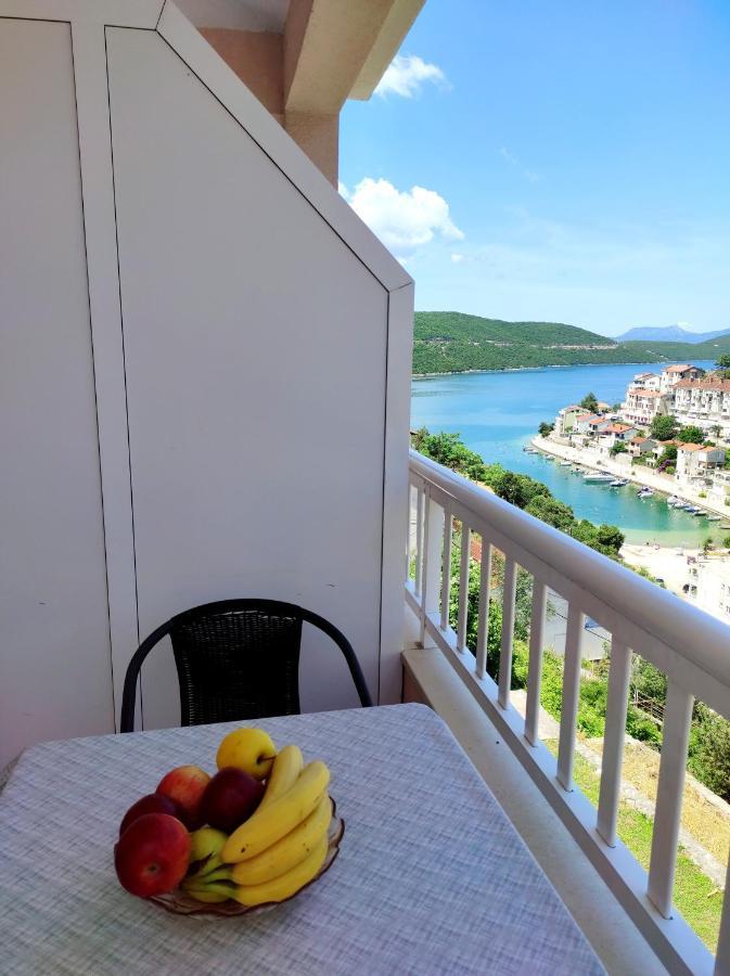 Apartments And Rooms Breeze Neum Esterno foto