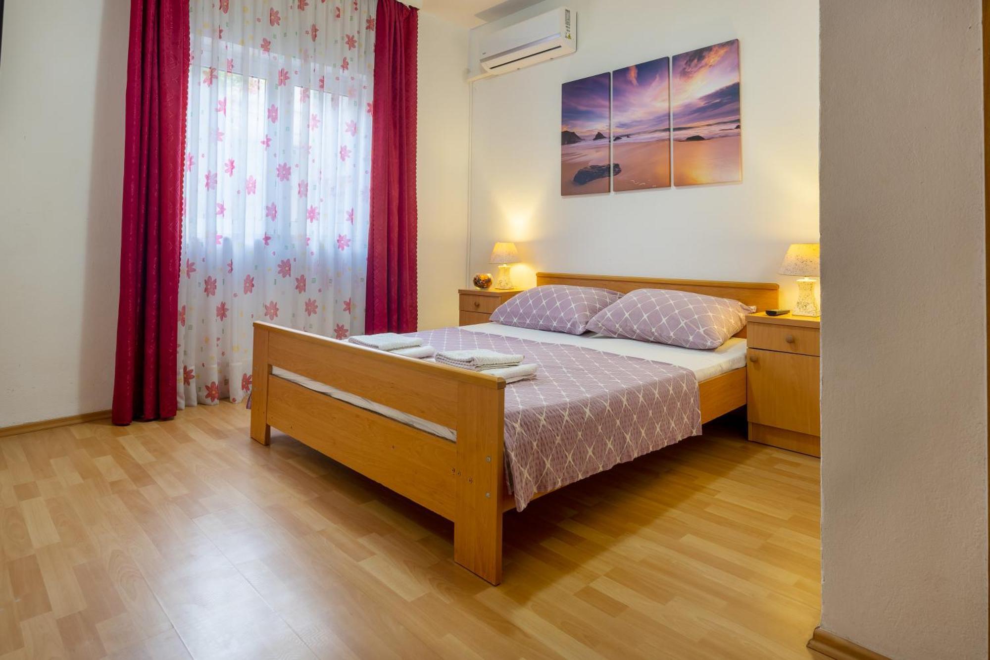 Apartments And Rooms Breeze Neum Esterno foto