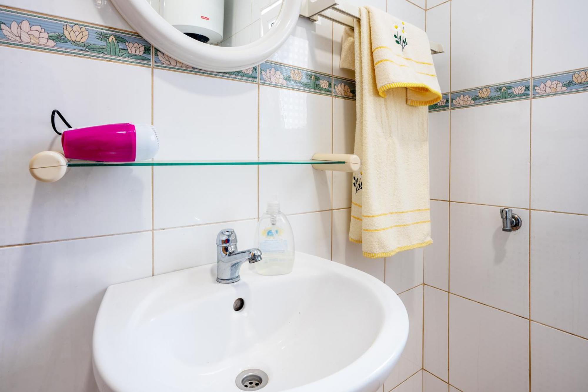 Apartments And Rooms Breeze Neum Esterno foto