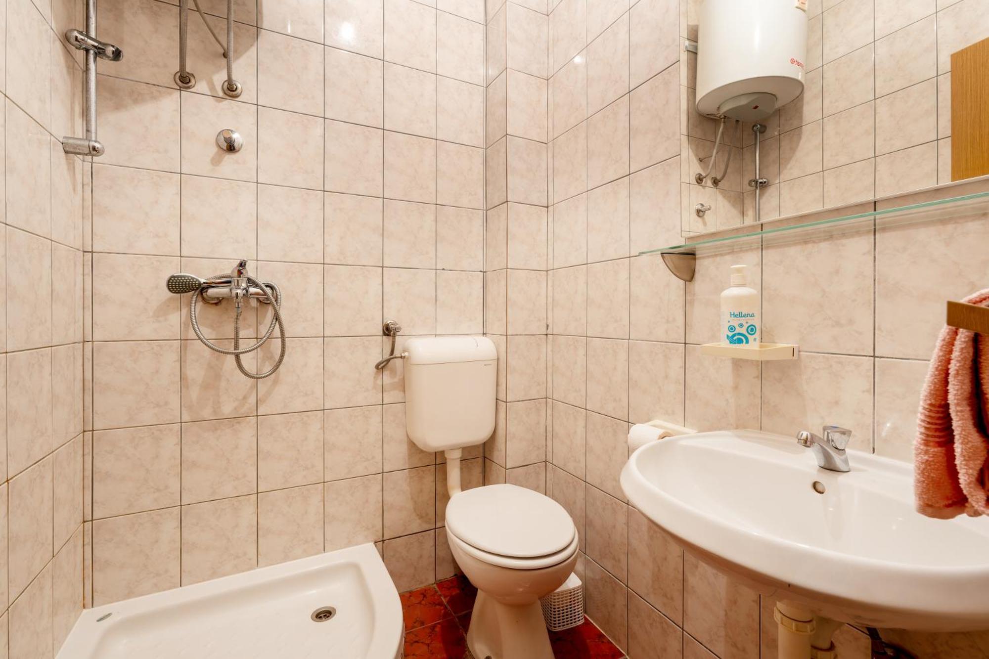 Apartments And Rooms Breeze Neum Esterno foto